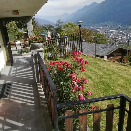 Petali Di Rosa Διαμέρισμα Αόστα